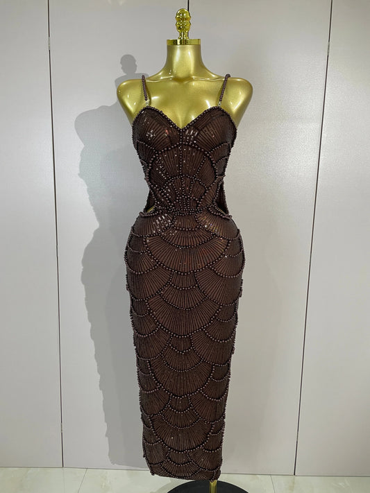 Rochie mini, midi sau maxi – ghid după siluetă